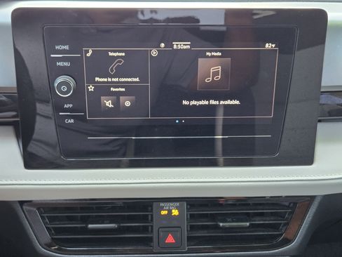 Used 2025 Volkswagen Taos S w/ Taos MDO Package FWD image 18