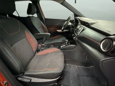 Used 2019 Nissan Kicks SR w/ Exterior Package FWD image 20