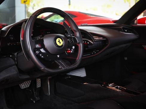 Used 2021 Ferrari SF90 Stradale AWD/4WD image 32