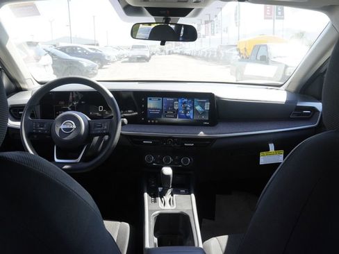 New 2026 Nissan Kicks S image 19