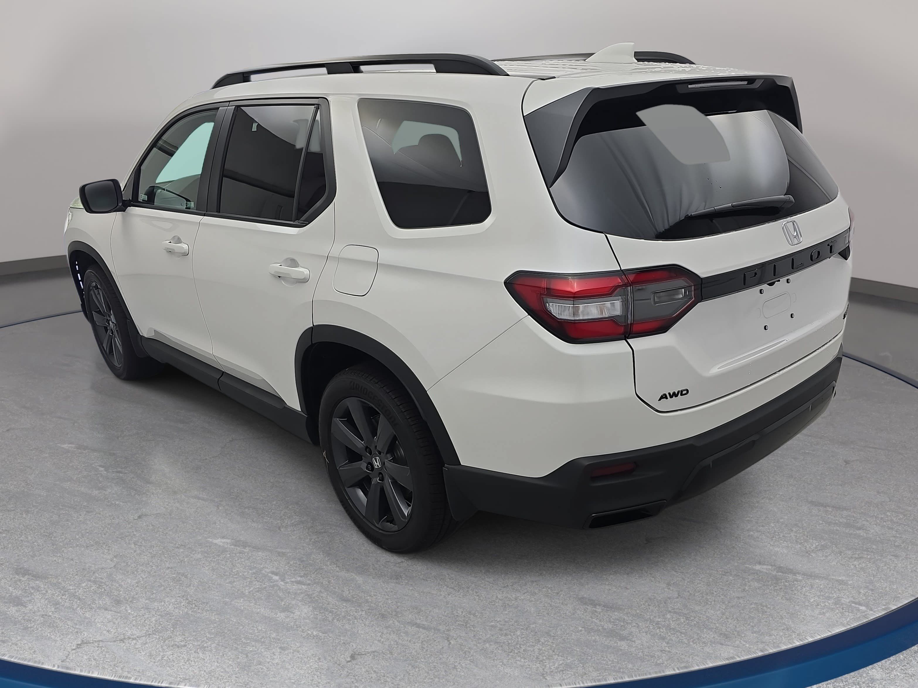 New 2026 Honda Pilot Sport image 7