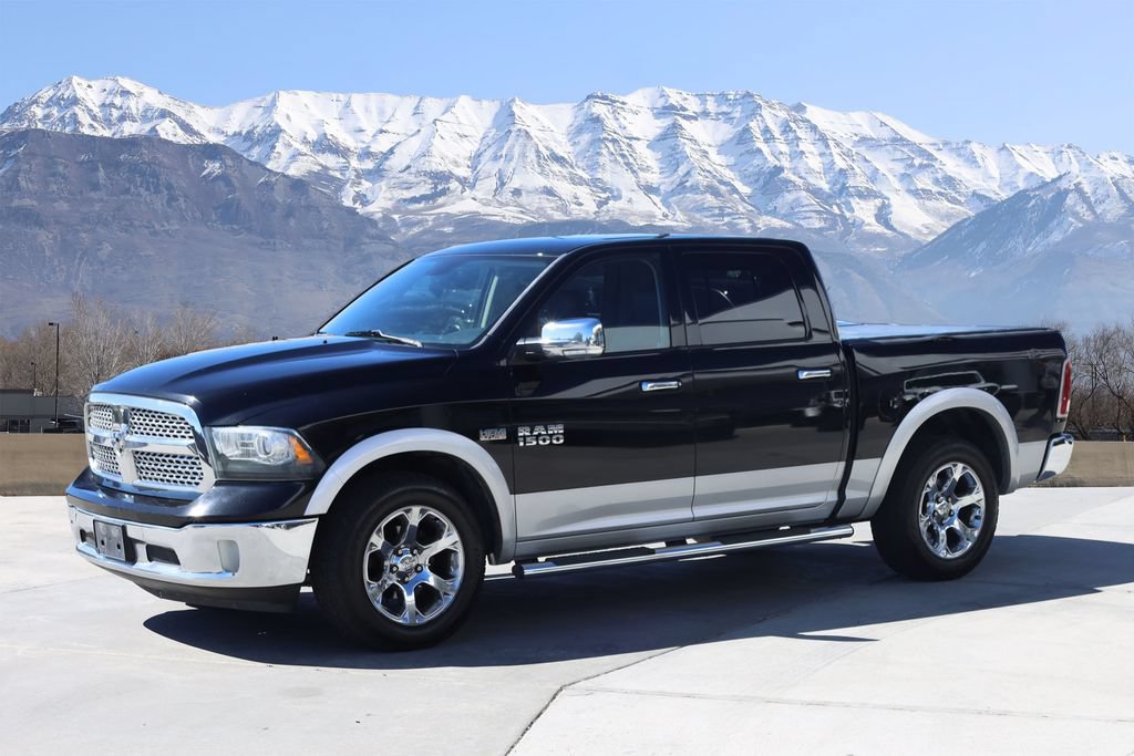 Used 2013 RAM 1500 Laramie w/ Convenience Group AWD/4WD image 2