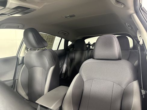 Used 2025 Subaru Crosstrek 2.0i Premium image 14