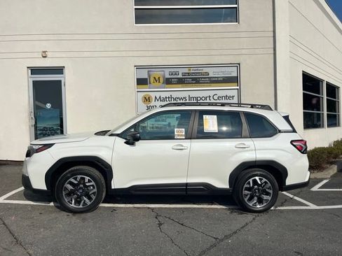 Used 2026 Subaru Forester Premium AWD/4WD image 2