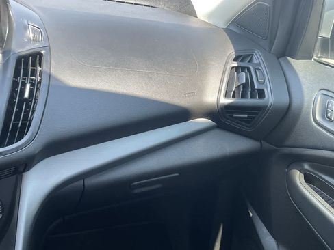 Used 2014 Ford Escape SE FWD image 16