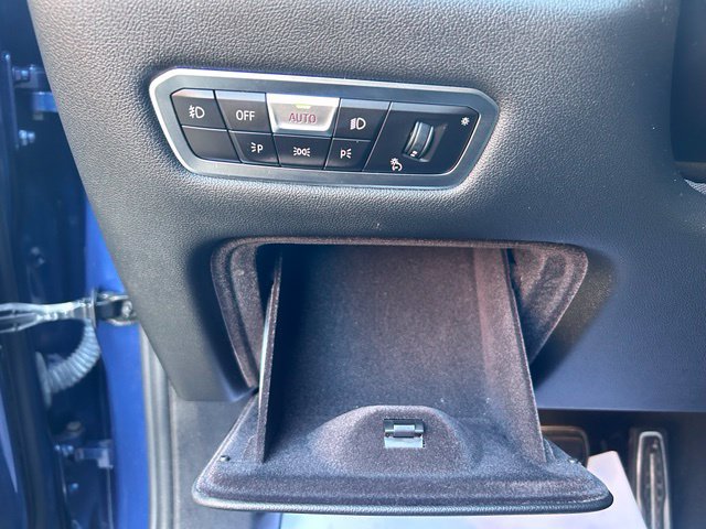 Used 2021 BMW X5 xDrive40i w/ M Sport Package AWD/4WD image 18