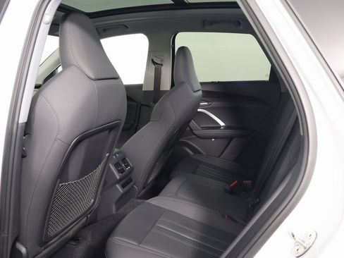 Used 2025 Audi Q5 Premium w/ Premium Plus AWD/4WD image 11