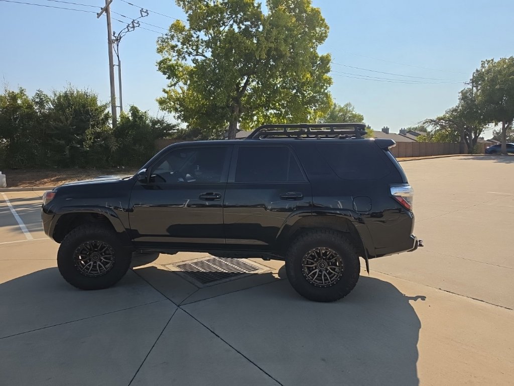 Used 2022 Toyota 4Runner TRD Pro AWD/4WD image 5