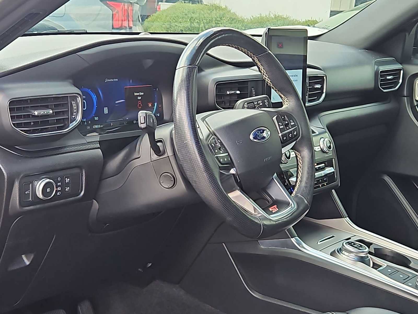 Used 2020 Ford Explorer ST w/ ST Street Pack AWD/4WD image 2