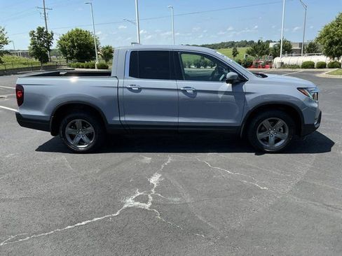 Used 2023 Honda Ridgeline RTL-E image 2