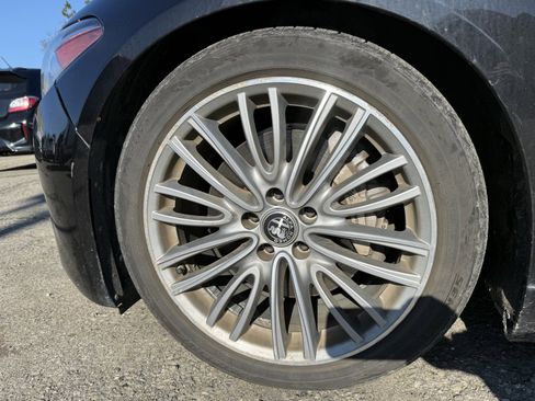 Used 2017 Alfa Romeo Giulia Ti w/ Leather Package image 9