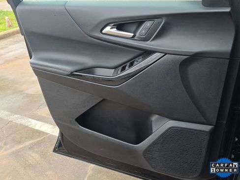 Used 2025 Chevrolet Equinox LT image 26