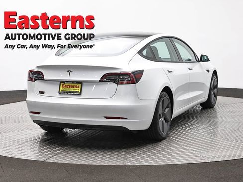 Used 2023 Tesla Model 3 Standard Range image 5