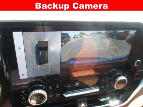 Used 2023 Toyota Highlander Platinum AWD/4WD image 16