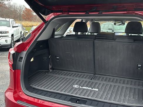 Used 2022 Lexus RX 350L Premium w/ Premium Package image 35