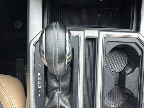 Used 2015 Ford F150 Lariat image 29