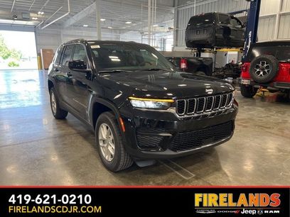 New 2025 Jeep Grand Cherokee Laredo X w/ Luxury Tech Group I