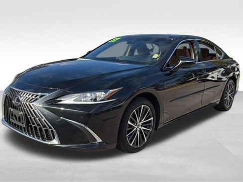 Used 2022 Lexus ES 300h w/ Premium Package image 3