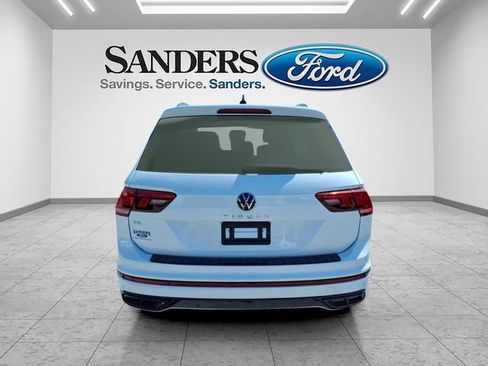 Used 2024 Volkswagen Tiguan SE R-Line image 3