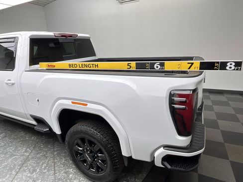 Certified 2024 GMC Sierra 2500 AT4 w/ AT4 Preferred Package image 35