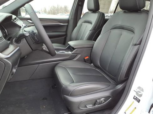 New 2026 Jeep Grand Cherokee L Limited AWD/4WD image 5
