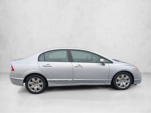Used 2010 Honda Civic LX image 6