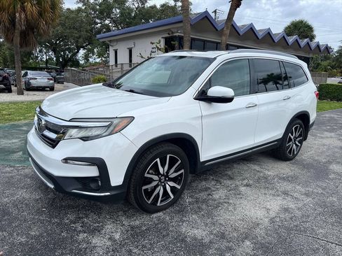 Used 2022 Honda Pilot Touring image 2