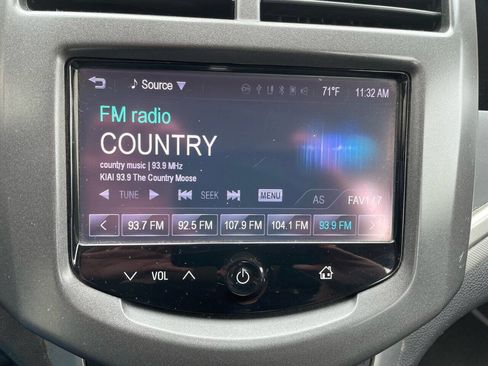 Used 2015 Chevrolet Sonic LT image 15