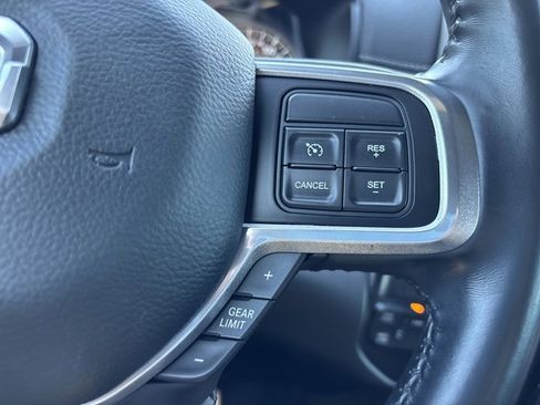 Used 2020 RAM 2500 Laramie w/ Night Edition image 31