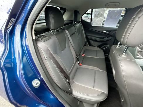 Used 2023 Buick Encore GX Select w/ Safety Package II image 24