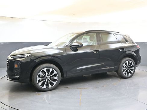 New 2026 Audi Q3 quattro 2.0T AWD/4WD image 2