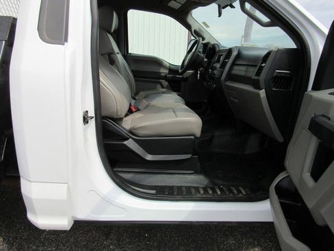 Used 2019 Ford F550 4x4 Regular Cab Super Duty image 13