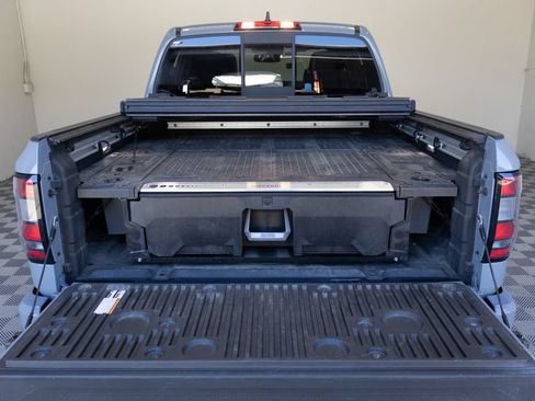 Used 2022 Nissan Frontier PRO-4X w/ Pro-4X Premium Package AWD/4WD image 18