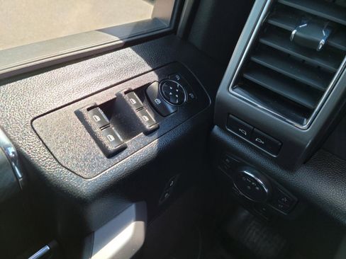 Used 2019 Ford F150 XLT w/ Equipment Group 302A Luxury image 12