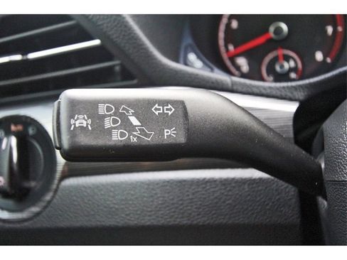 Used 2022 Volkswagen Passat 2.0T R-Line image 16