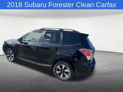 Used 2018 Subaru Forester 2.5i Premium w/ All-Weather Package image 7
