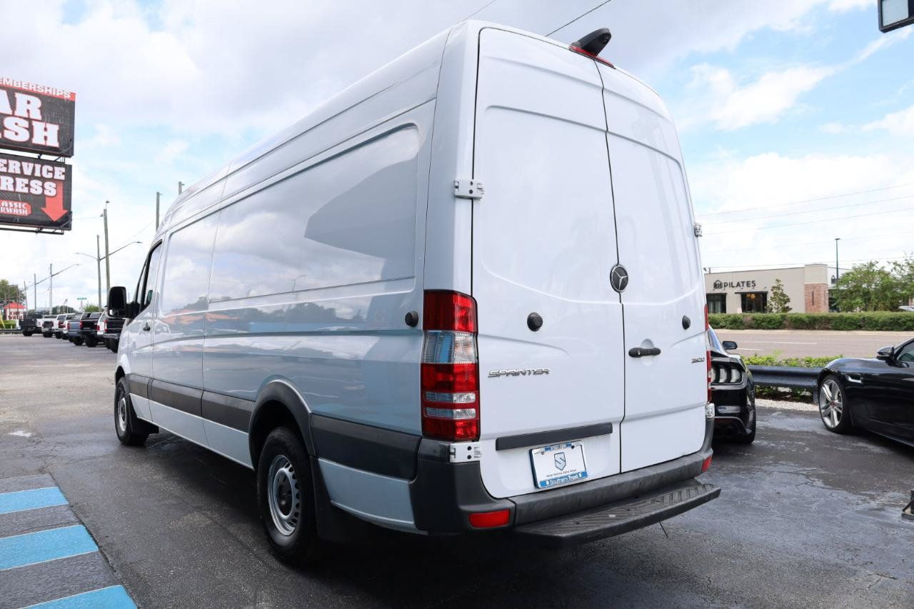 Used 2017 Mercedes-Benz Sprinter 2500 image 4