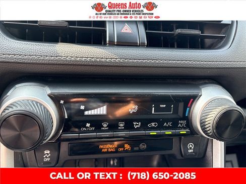 Used 2019 Toyota RAV4 LE w/ All Weather Liner Package AWD/4WD image 37
