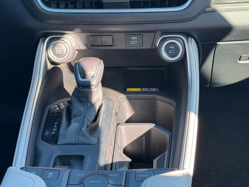 Certified 2025 Toyota Grand Highlander FWD image 14