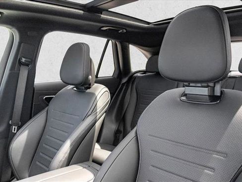 New 2026 Mercedes-Benz GLC 300 4MATIC image 21