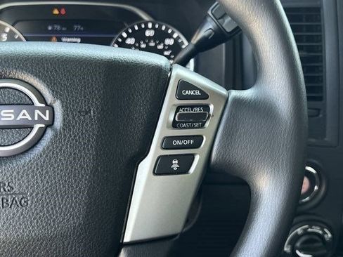 Used 2024 Nissan Titan SV AWD/4WD image 11