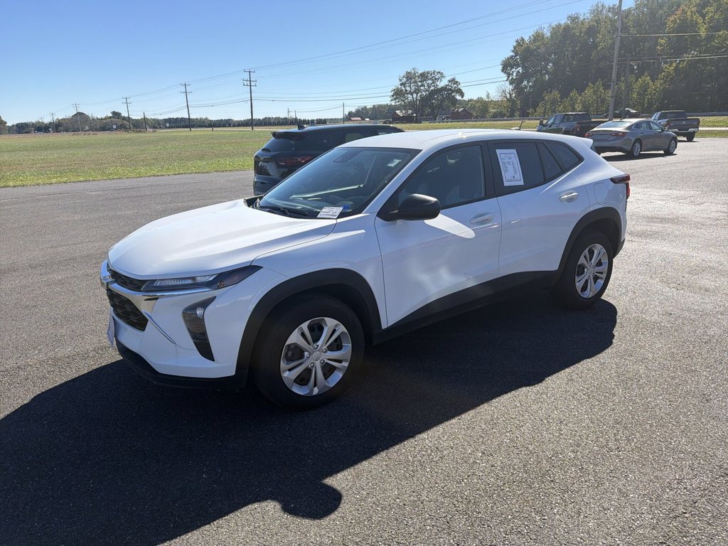 Certified 2026 Chevrolet Trax LS FWD image 4
