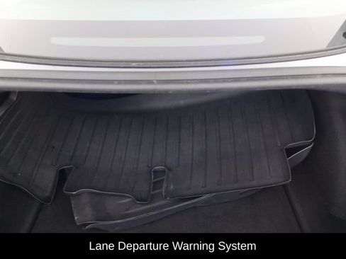 Used 2023 Tesla Model 3 Standard Range RWD image 8