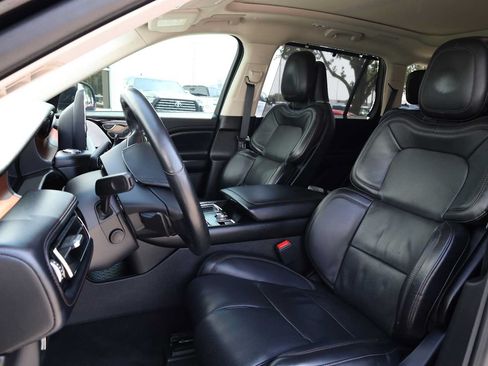 Used 2020 Lincoln Aviator Grand Touring w/ Equipment Group 302A AWD/4WD image 41