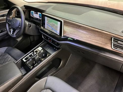 Used 2025 Volkswagen Atlas SEL Premium R-Line AWD/4WD image 20