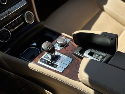 Certified 2019 Mercedes-Benz SL 550 image 38