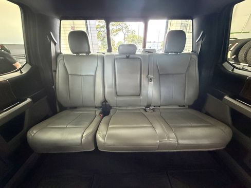 Used 2020 Ford F150 Lariat RWD image 32