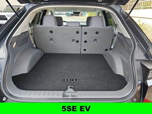 Used 2024 Hyundai Ioniq 5 SE RWD image 23