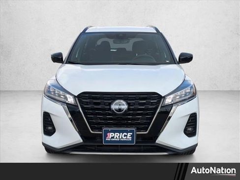 Used 2023 Nissan Kicks SR w/ Interior Electronics Package FWD image 1