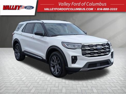 New 2025 Ford Explorer Active w/ Active Comfort Package image 1